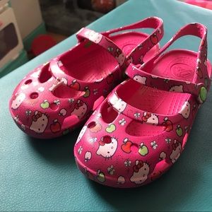 Crocs Girl Shayna Hello Kitty Apples Clogs